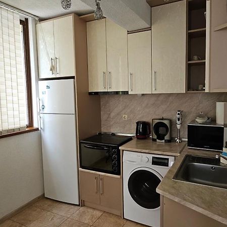 Д И В 1 - D & V 1 Apartment 桑丹斯基 外观 照片